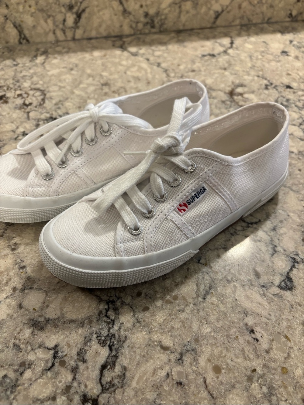 Brand new Superga womenโs White Canvas Low-Top Sneakers